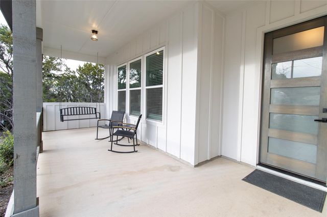 8011 Flintlock CIR, Lago Vista, TX 78645