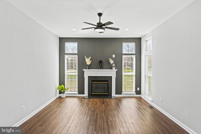 20733 RAINSBORO DR, Ashburn, VA 20147