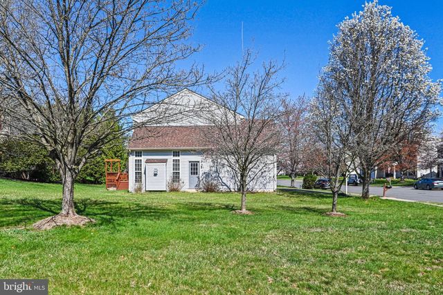 20733 RAINSBORO DR, Ashburn, VA 20147