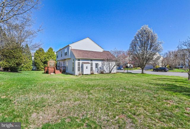 20733 RAINSBORO DR, Ashburn, VA 20147