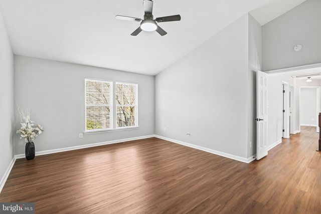 20733 RAINSBORO DR, Ashburn, VA 20147