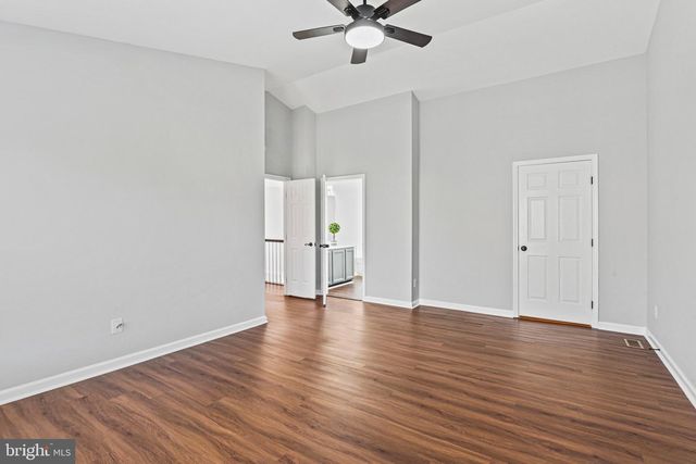 20733 RAINSBORO DR, Ashburn, VA 20147