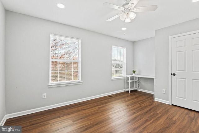 20733 RAINSBORO DR, Ashburn, VA 20147