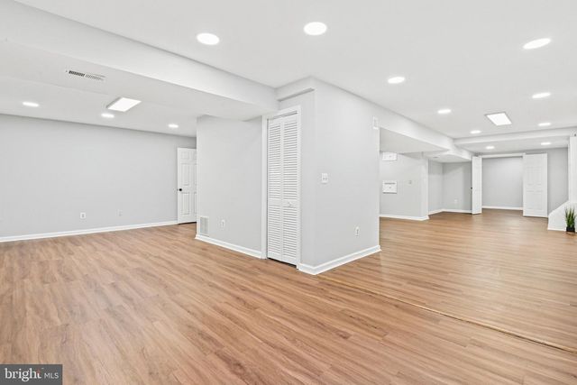 20733 RAINSBORO DR, Ashburn, VA 20147