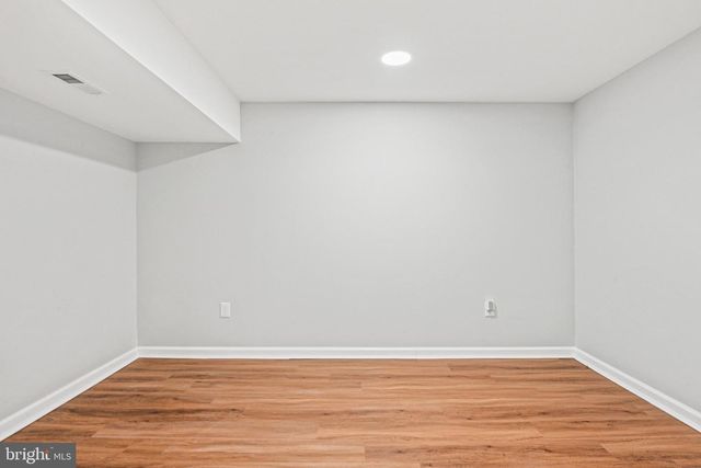 20733 RAINSBORO DR, Ashburn, VA 20147