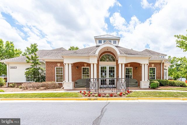 20733 RAINSBORO DR, Ashburn, VA 20147