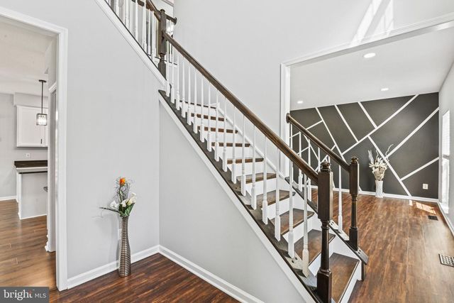 20733 RAINSBORO DR, Ashburn, VA 20147