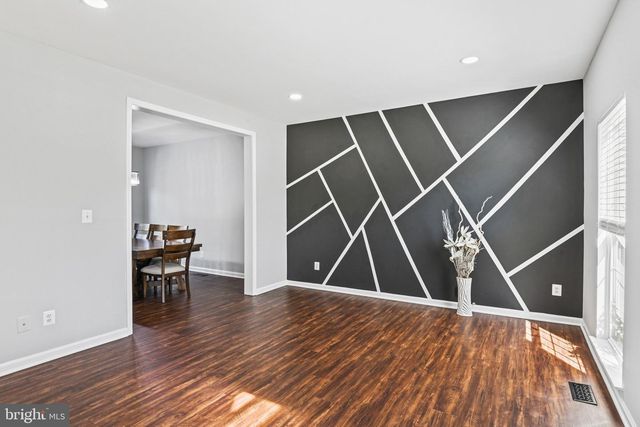 20733 RAINSBORO DR, Ashburn, VA 20147