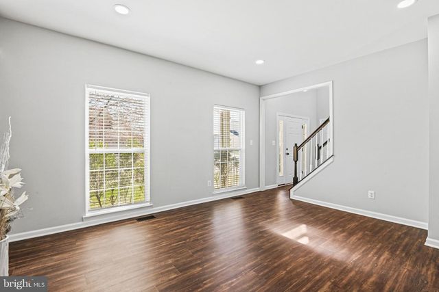 20733 RAINSBORO DR, Ashburn, VA 20147