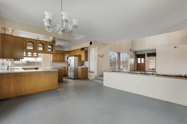 5801 Northview Lane NW, Albuquerque, NM 87120