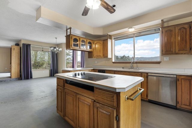 5801 Northview Lane NW, Albuquerque, NM 87120