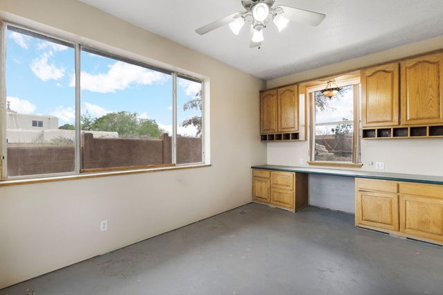 5801 Northview Lane NW, Albuquerque, NM 87120