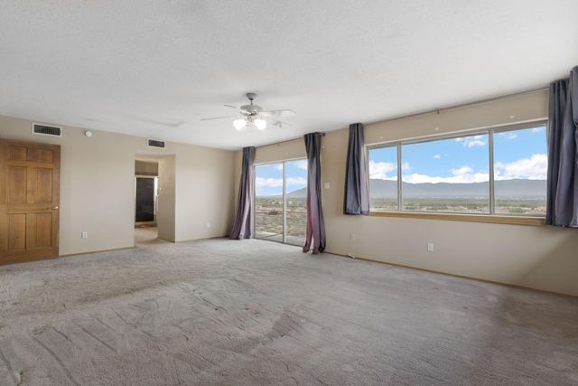 5801 Northview Lane NW, Albuquerque, NM 87120