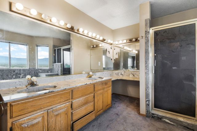 5801 Northview Lane NW, Albuquerque, NM 87120