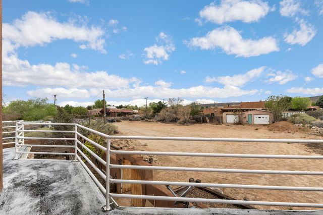 5801 Northview Lane NW, Albuquerque, NM 87120