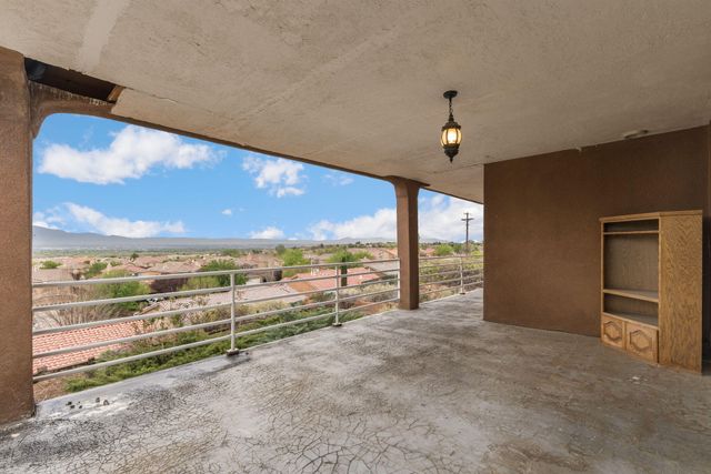 5801 Northview Lane NW, Albuquerque, NM 87120