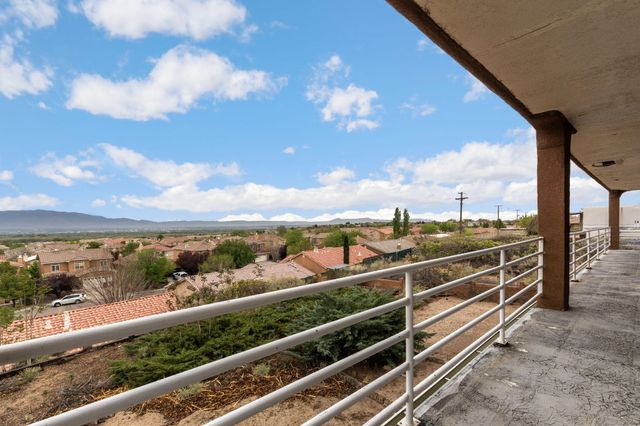 5801 Northview Lane NW, Albuquerque, NM 87120