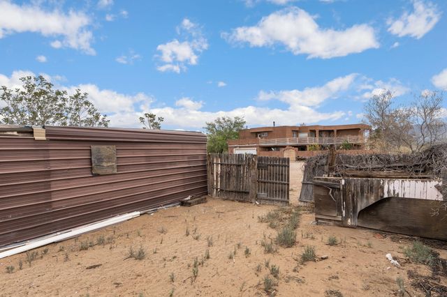 5801 Northview Lane NW, Albuquerque, NM 87120