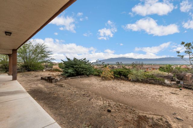 5801 Northview Lane NW, Albuquerque, NM 87120