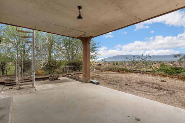 5801 Northview Lane NW, Albuquerque, NM 87120