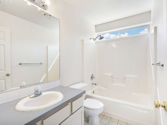 12534 Sw CANVASBACK Way, Beaverton, OR 97007