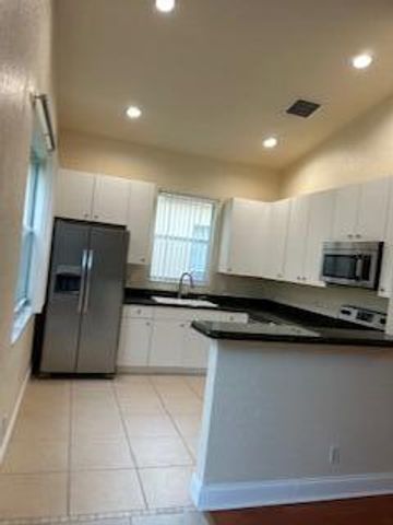 6211 Arlington Way, Fort Pierce, FL 34951