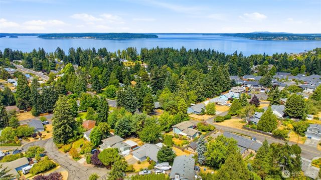 2723 Webber Court, Steilacoom, WA 98388