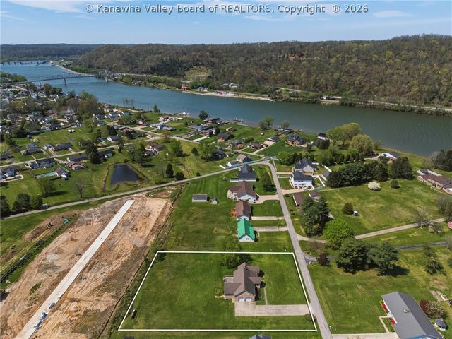 376 Cash Lane, Winfield, WV 25213