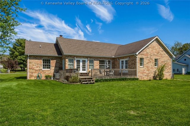 376 Cash Lane, Winfield, WV 25213