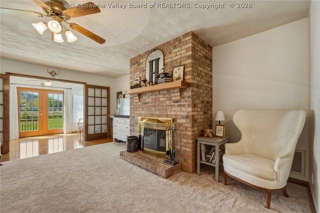 376 Cash Lane, Winfield, WV 25213