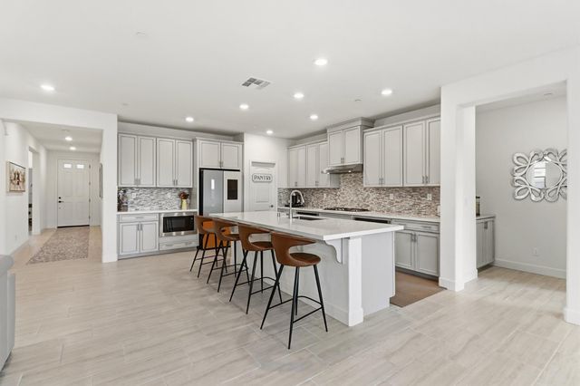 5321 Fandango Loop, Roseville, CA 95747