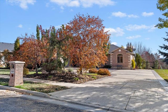 5257 FRONTIER DR, Mountain Green, UT 84050