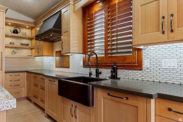 5257 FRONTIER DR, Mountain Green, UT 84050