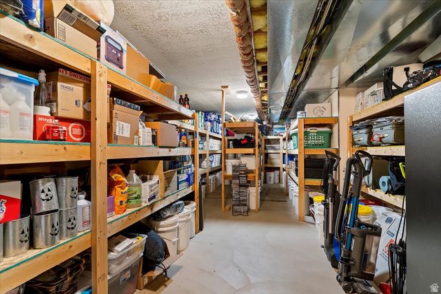 5257 FRONTIER DR, Mountain Green, UT 84050