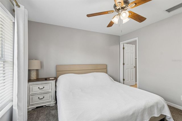 3863 ISLAND WAY, St Petersburg, FL 33705