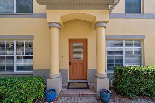 3863 ISLAND WAY, St Petersburg, FL 33705