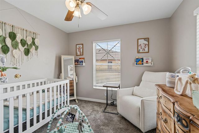 3863 ISLAND WAY, St Petersburg, FL 33705