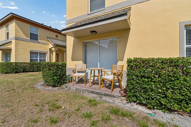 3863 ISLAND WAY, St Petersburg, FL 33705