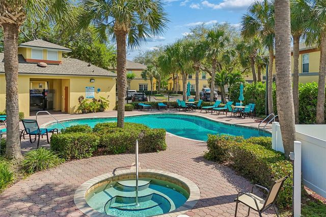 3863 ISLAND WAY, St Petersburg, FL 33705