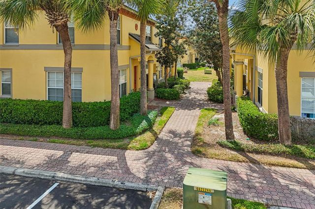 3863 ISLAND WAY, St Petersburg, FL 33705