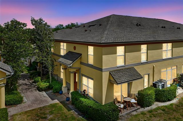 3863 ISLAND WAY, St Petersburg, FL 33705
