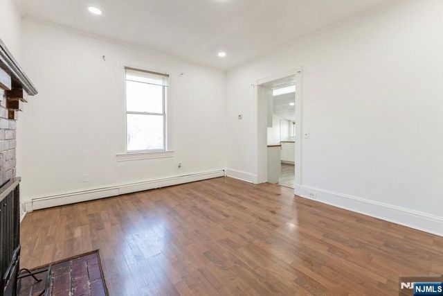 21 Central Avenue, Tenafly, NJ 07670