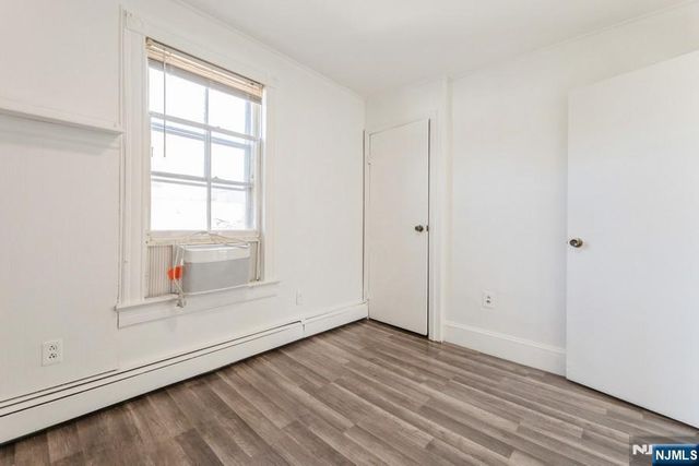 21 Central Avenue, Tenafly, NJ 07670