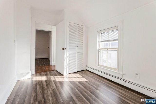 21 Central Avenue, Tenafly, NJ 07670