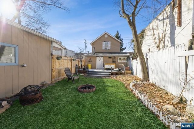 21 Central Avenue, Tenafly, NJ 07670