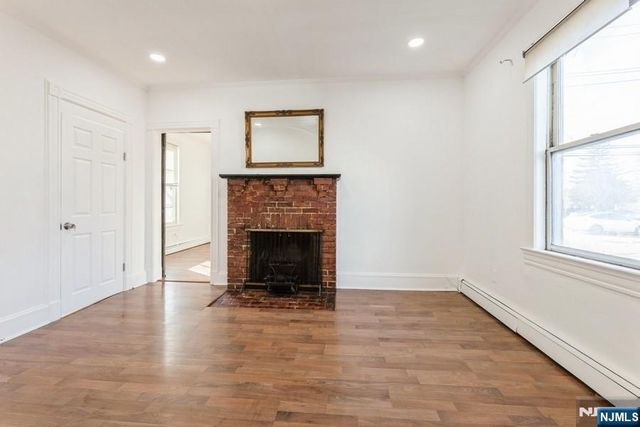 21 Central Avenue, Tenafly, NJ 07670