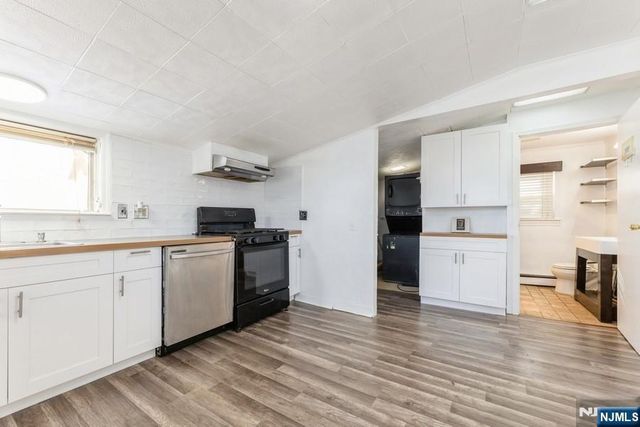 21 Central Avenue, Tenafly, NJ 07670