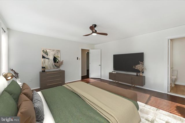 8988 SIDELONG PL, Columbia, MD 21045