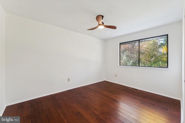 8988 SIDELONG PL, Columbia, MD 21045