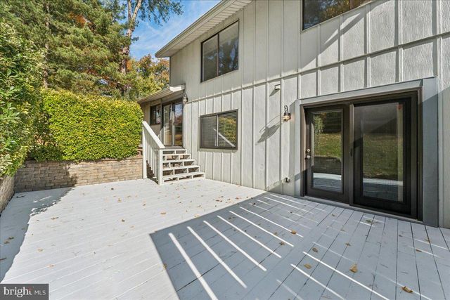 8988 SIDELONG PL, Columbia, MD 21045